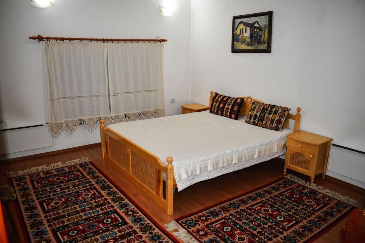 Хотел-Механа Павлова Къща Chiprovtsi Ngoại thất bức ảnh